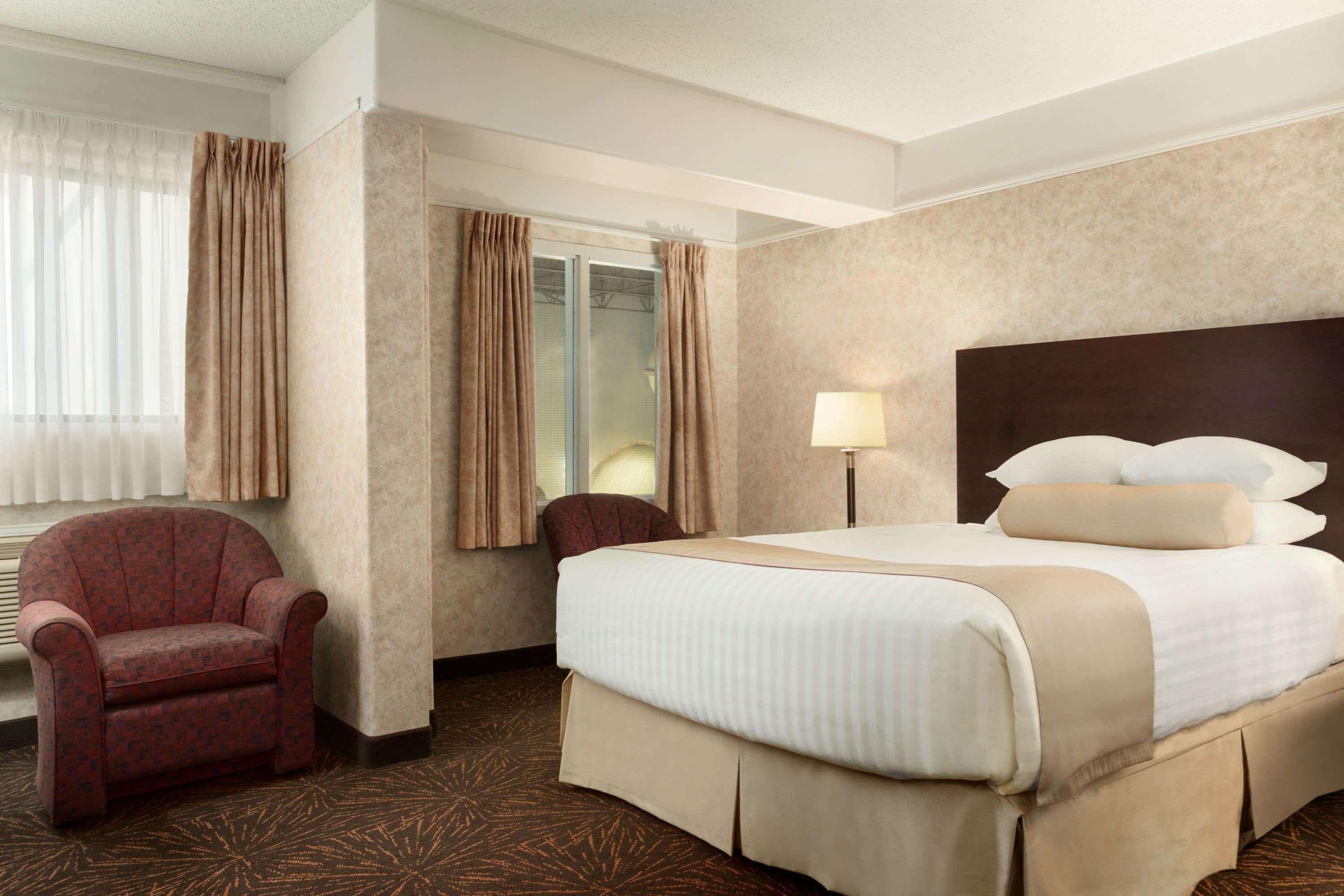 Travelodge By Wyndham Lloydminster Εξωτερικό φωτογραφία